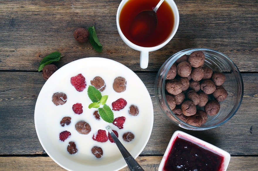 Шоколадные шарики с молоком рецепт с фото пошагово