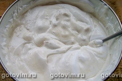 Желейный торт из печенья со сгущенкой без выпечки