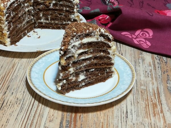 Вкусный домашний бисквитный торт на сковороде