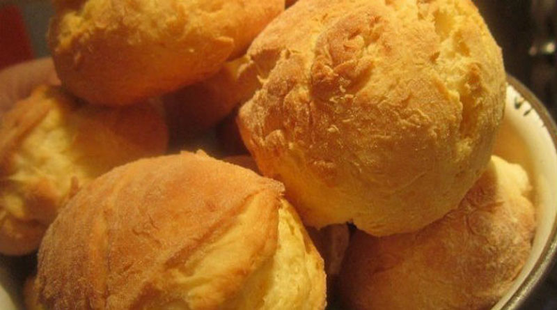 Задержались пара пачек творога в холодильнике? Приготовьте чудесные быстрые булочки!