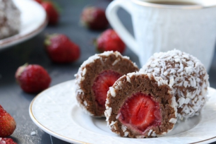 Рафаэлло с клубникой: настолько вкусно, что сложно оторваться